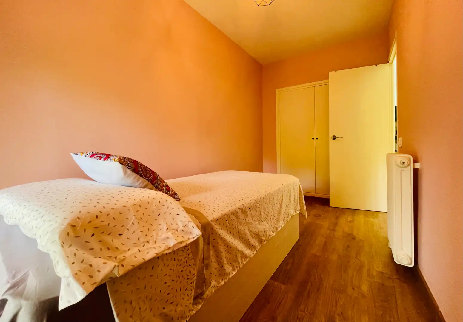 Habitación de Dúplex en venta en Corbera de Llobregat con Calefacción, Parquet y Terraza
