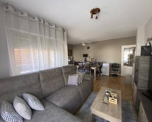 Living room of Flat for sale in Parla  with Heating, Terrace and Storage room