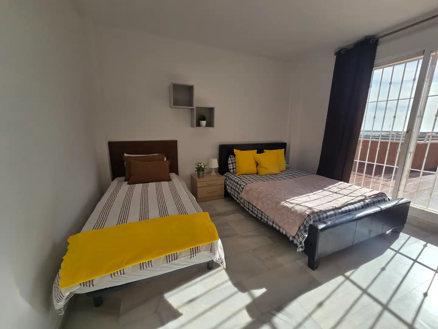 Schlafzimmer von Dachboden zum Verkauf in Mijas mit Klimaanlage, Heizung und Terrasse