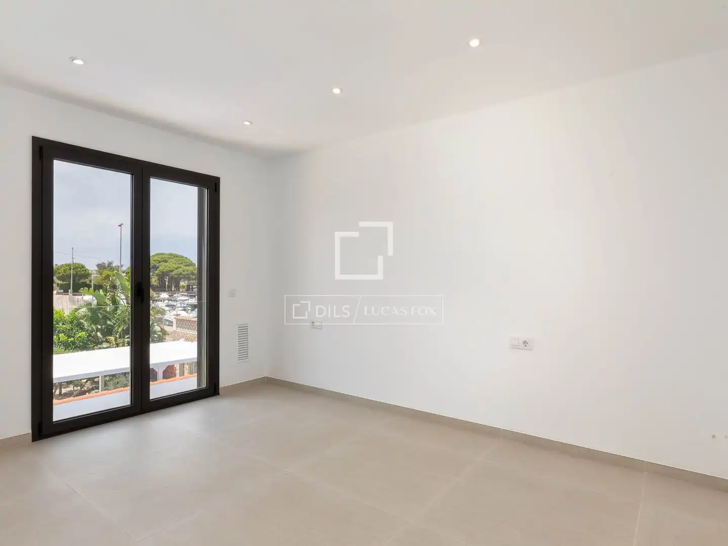 Chalet con piscina en venta en Requesens, imagen 12