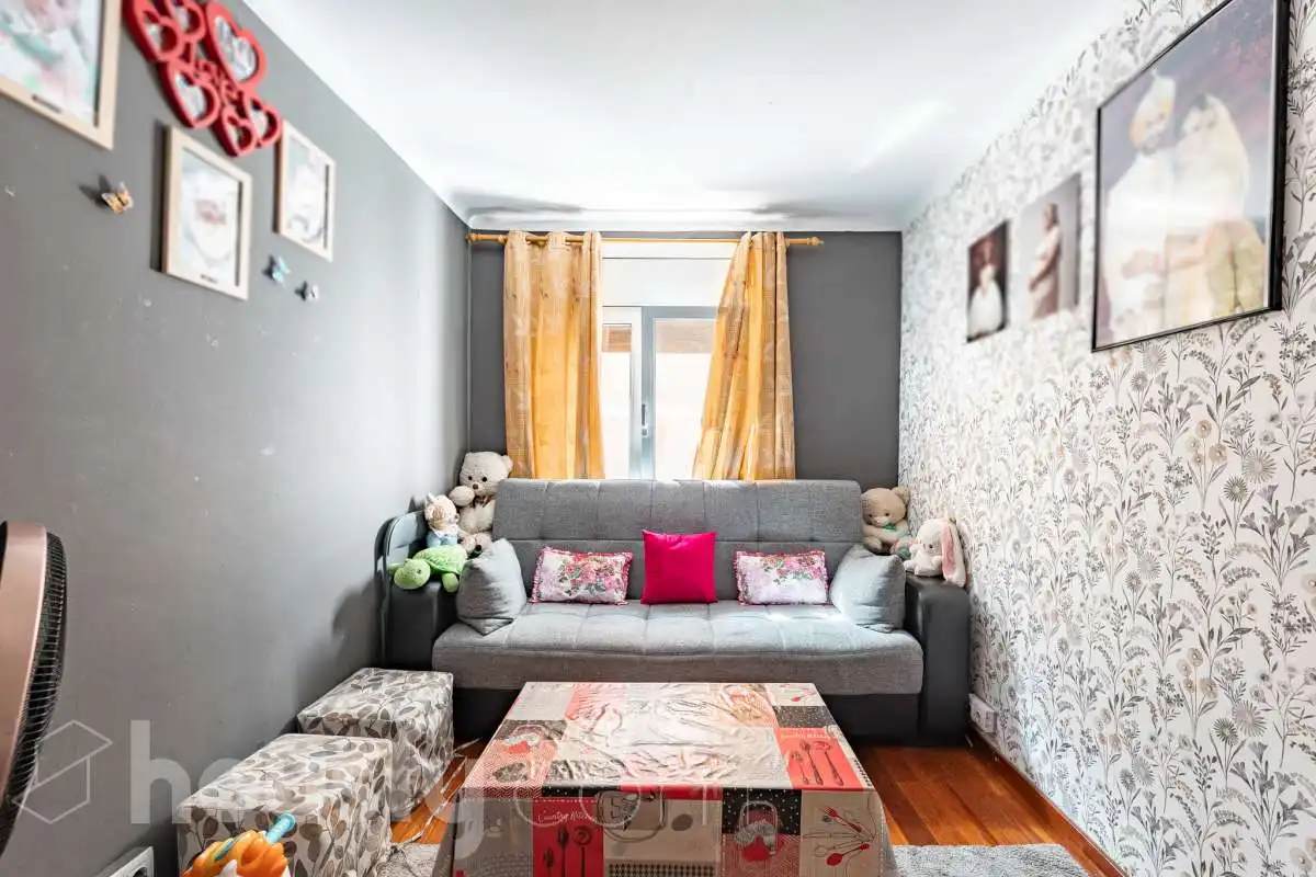 Sala de estar de Piso en venta en Barcelona con Aire acondicionado y Amueblado