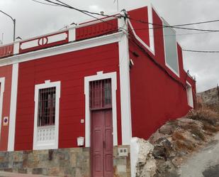 Vista exterior de Casa o xalet de lloguer en Telde amb Terrassa i Moblat