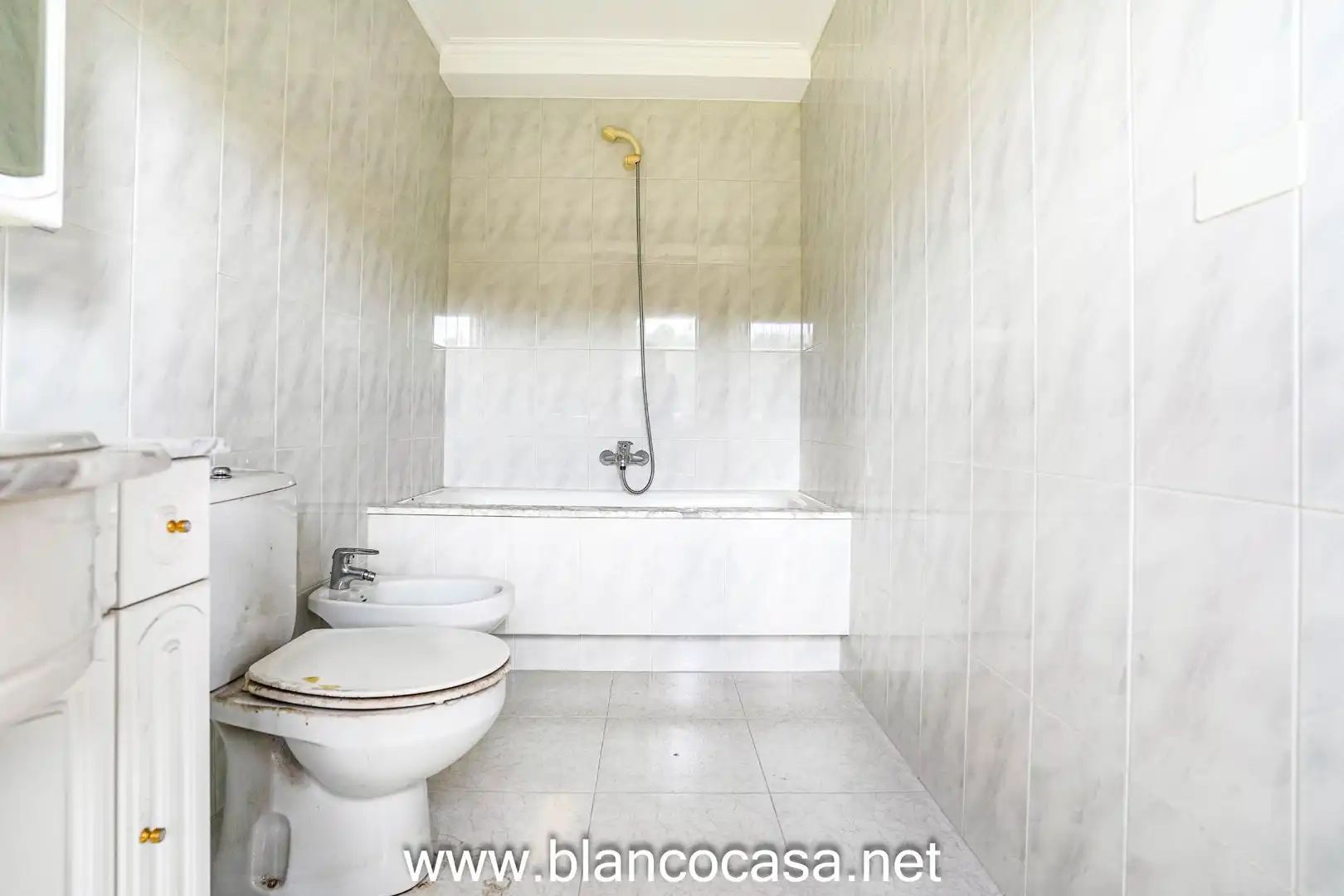 Baño de Casa o chalet en venta en Carballo con Calefacción, Jardín privado y Trastero