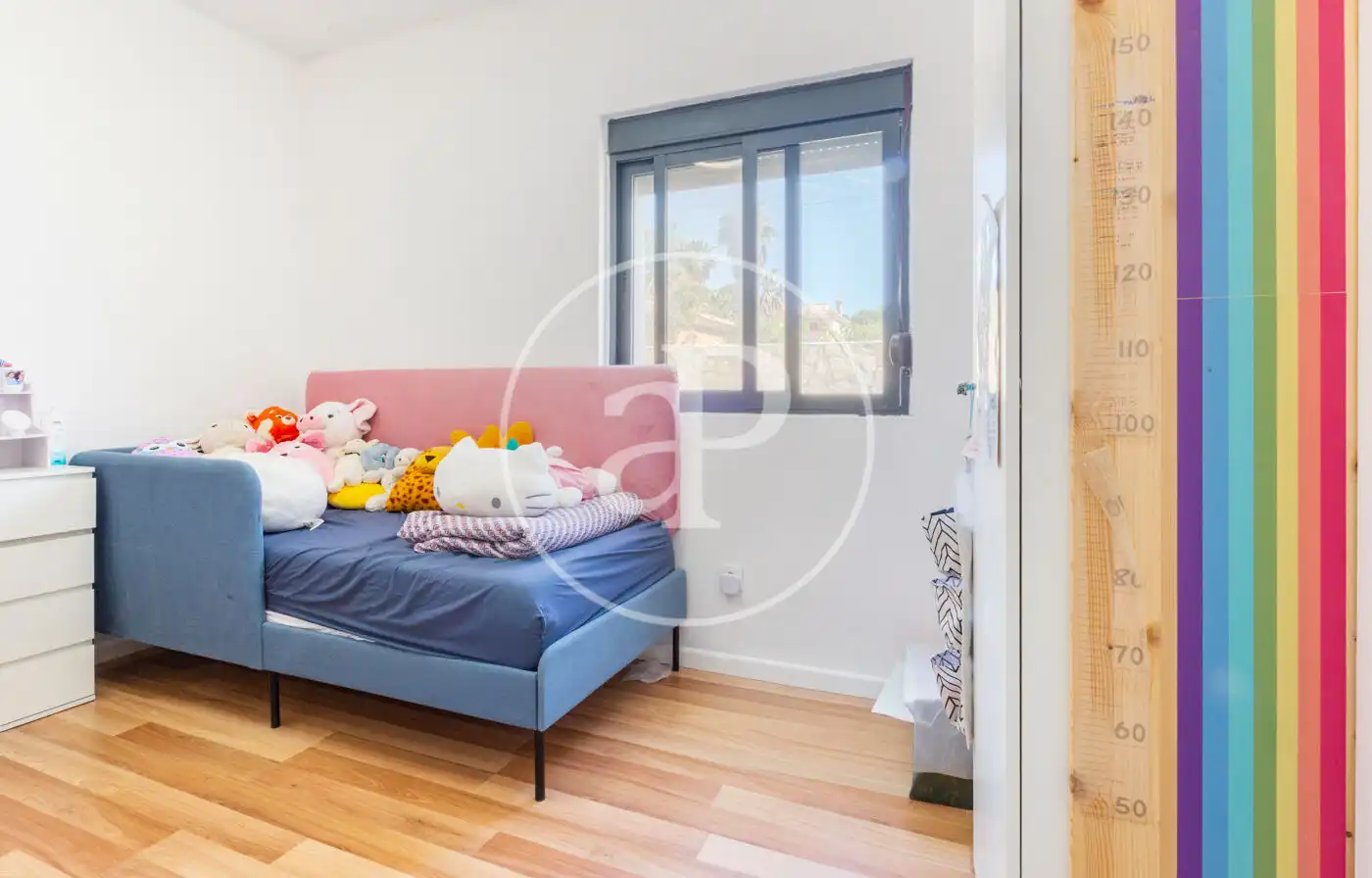 Bedroom of Houses for sale in L'Eliana  with Air Conditioner, Heating and Private garden