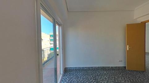 Foto 2 de Piso en venta en Plaza Virgen del Socorro, 14, Centro - Casco antiguo, Torrent