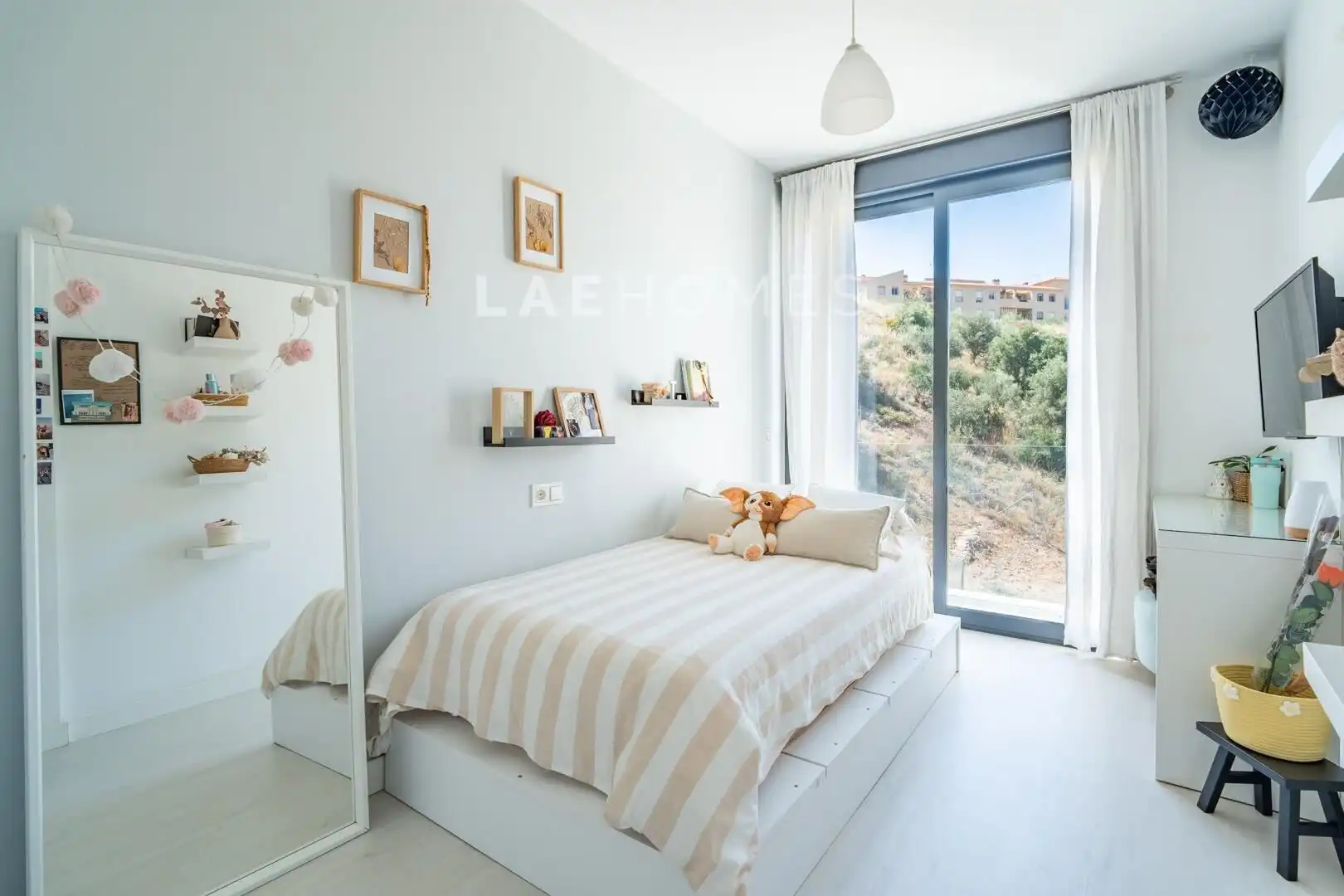 Dormitori de Casa adosada en venda en Rincón de la Victoria amb Aire condicionat, Calefacció i Terrassa