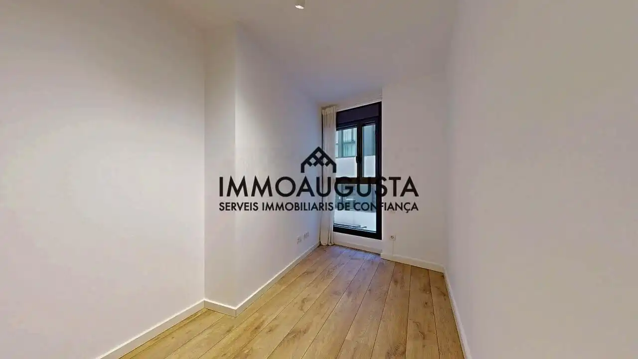 Dormitori de Dúplex de lloguer en Barcelona amb Aire condicionat, Calefacció i Parquet