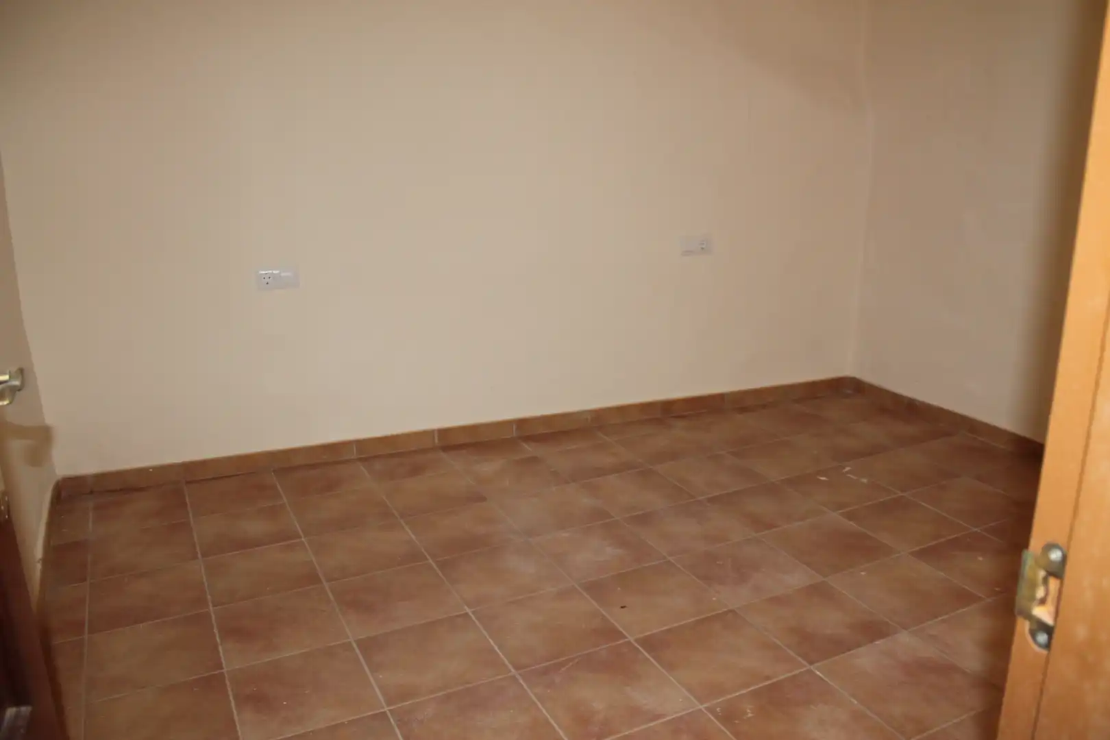 Casa adosada en venda en Salomó amb Balcó i Alarma