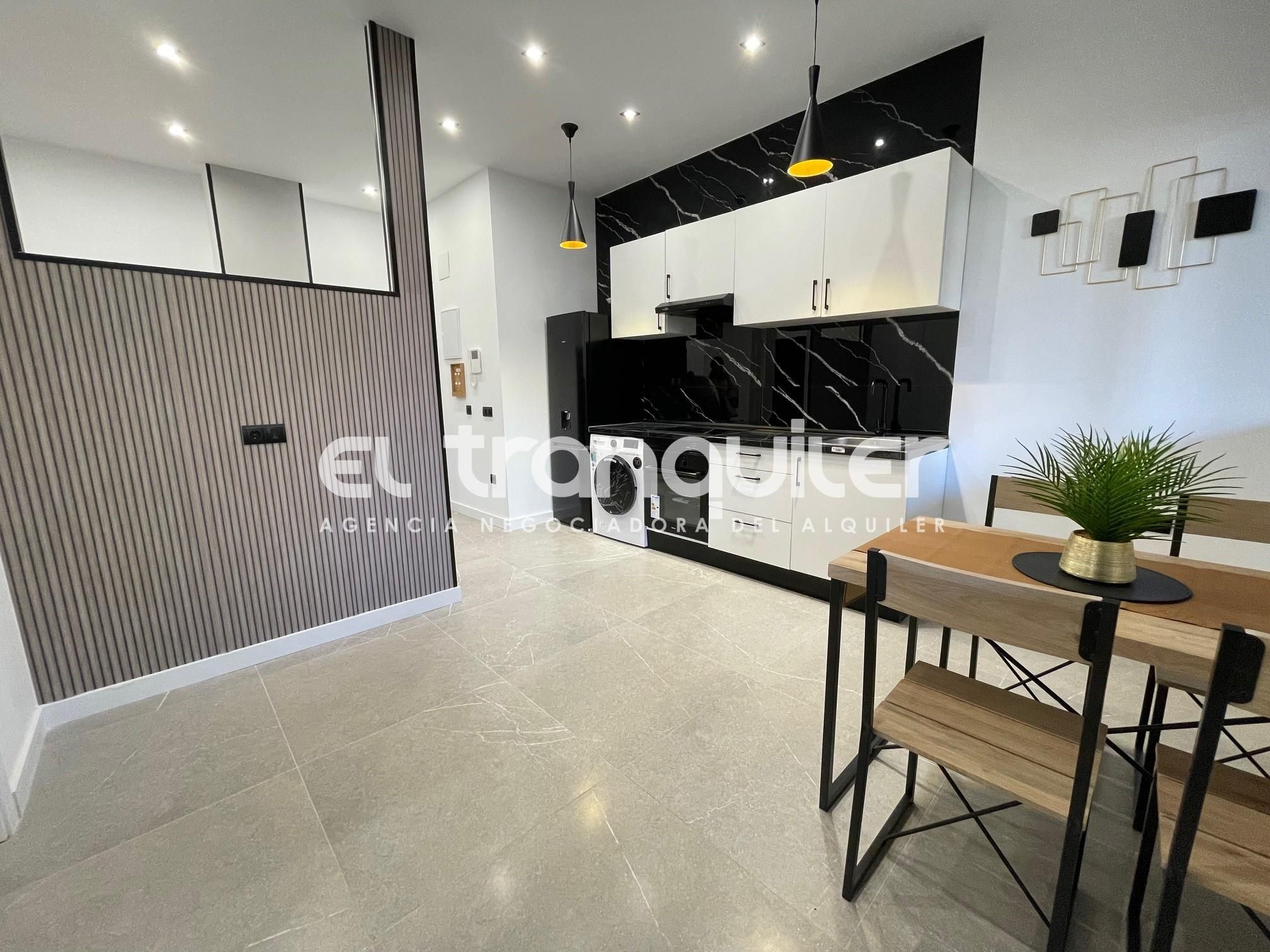 Kitchen of Flat to rent in Torrejón de Ardoz  with Air Conditioner, Swimming Pool and Washing machine