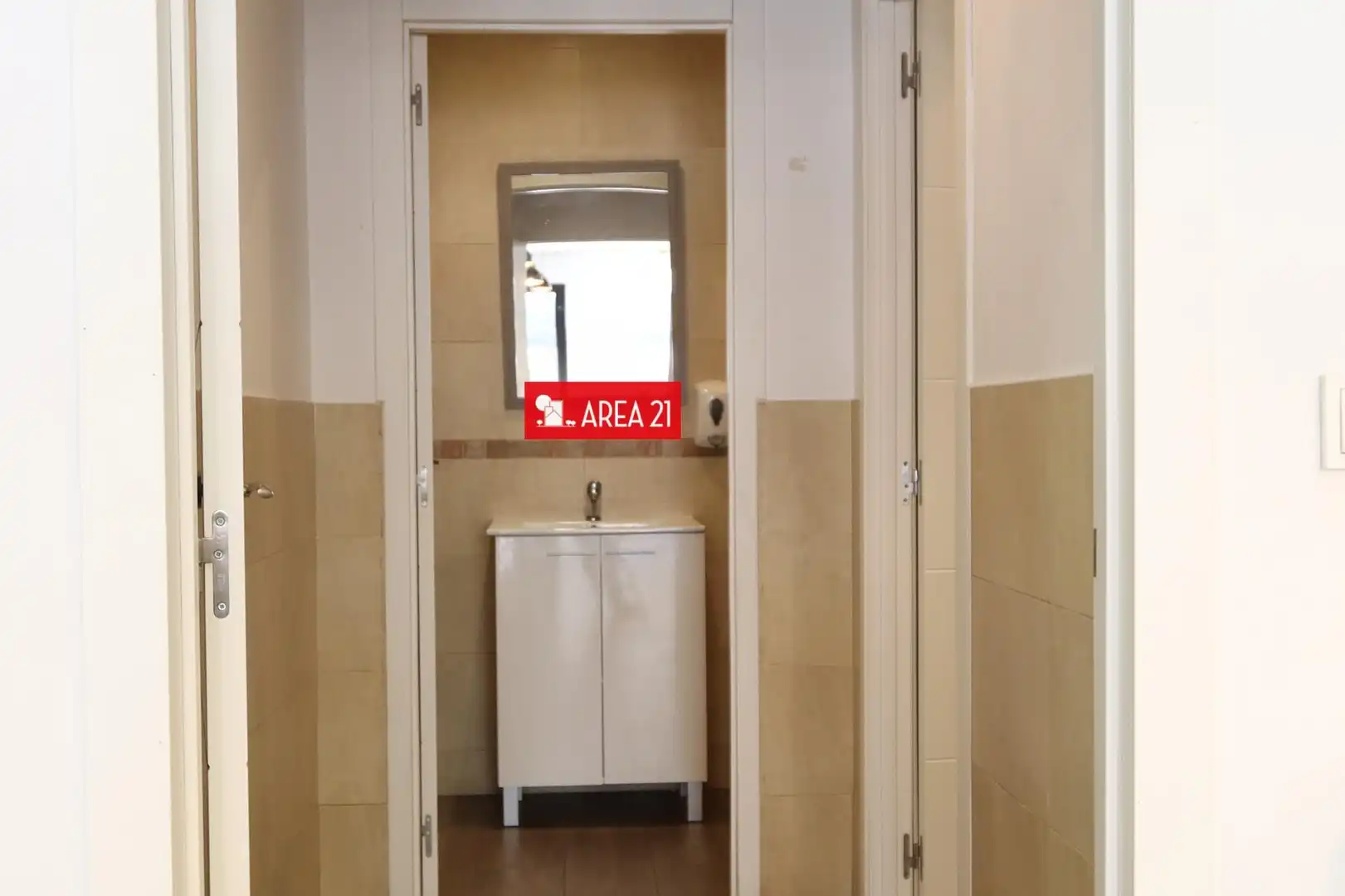 Local comercial de lloguer a Núcleo Urbano, imagen 10