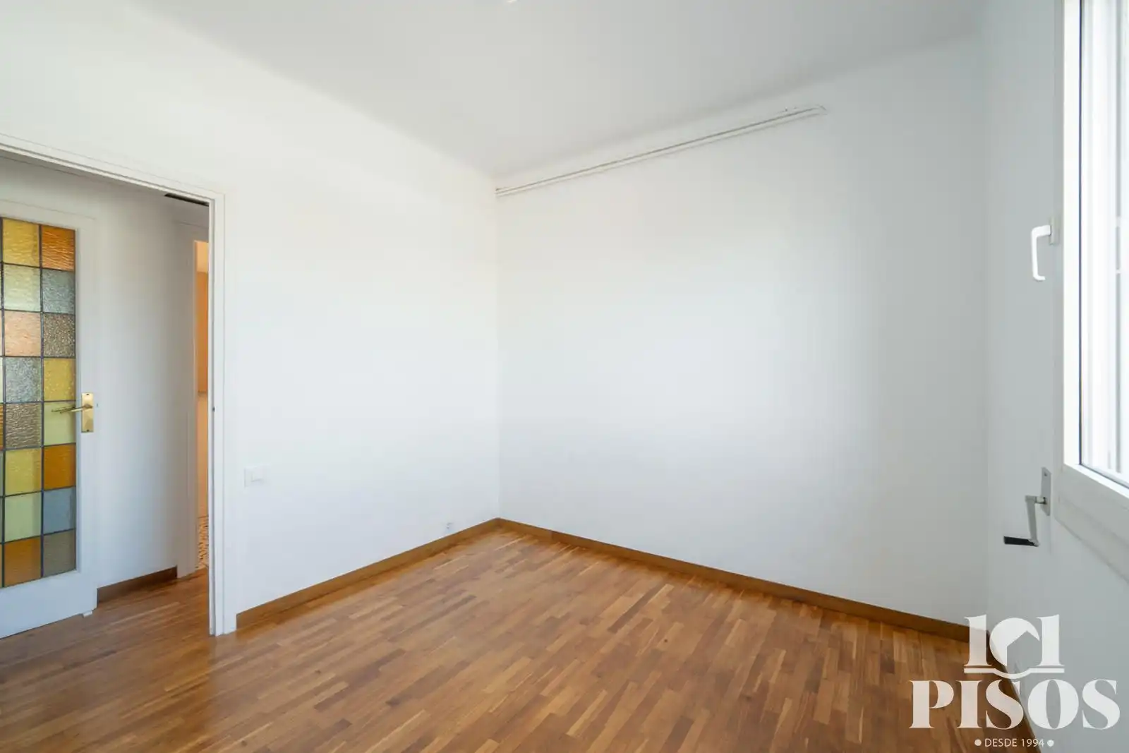 Habitación de Ático en venta en Barcelona con Aire acondicionado, Calefacción y Parquet