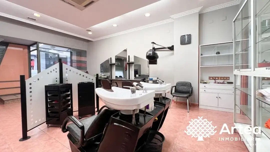 Local comercial en venda a Grupo Tomás Zubiría Ybarra, imagen 18