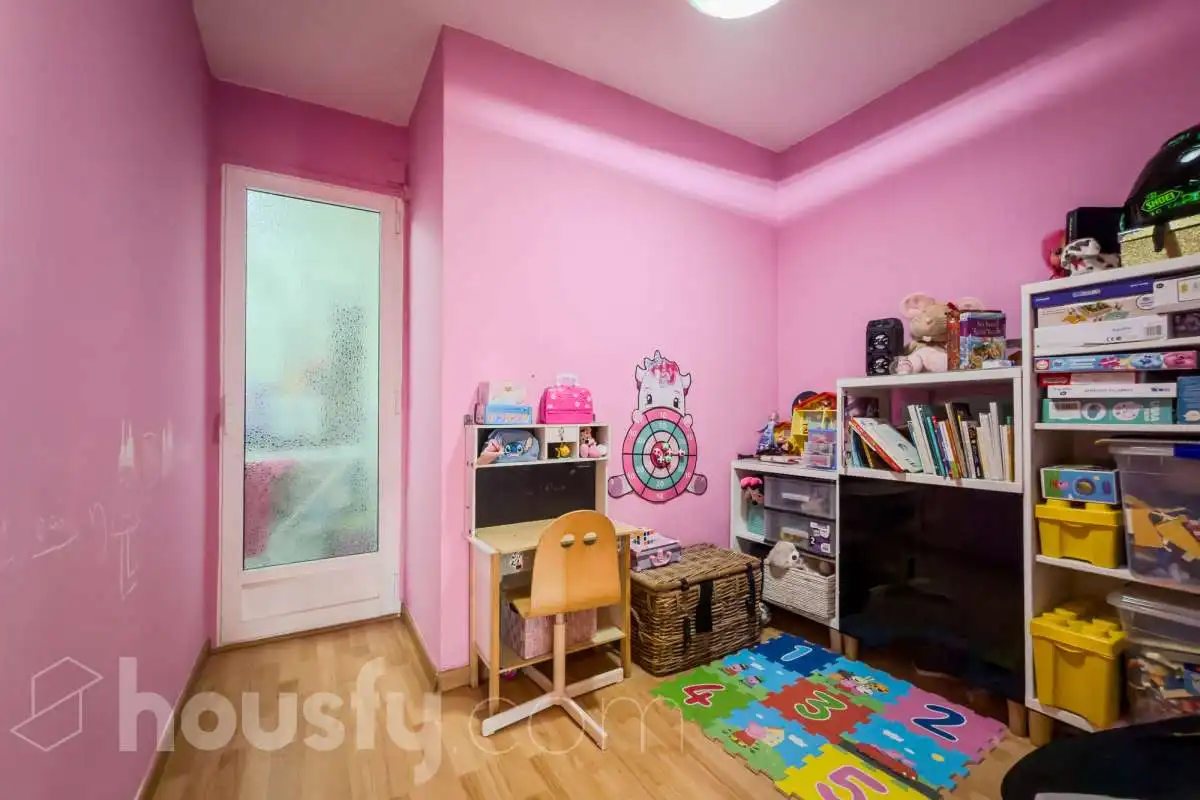Bedroom of Flat for sale in Barcelona  with Air Conditioner, Parquet flooring and Terrace