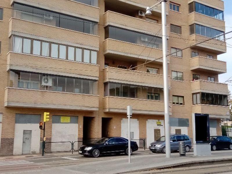 Außenansicht von Geschaftsraum zum verkauf in  Zaragoza Capital