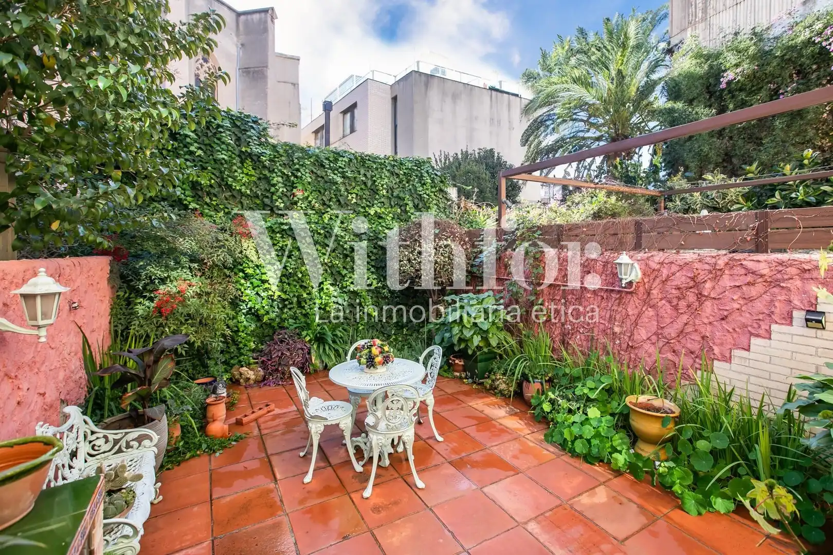 Jardín de Casa adosada en venta en Barcelona con Aire acondicionado, Jardín privado y Terraza