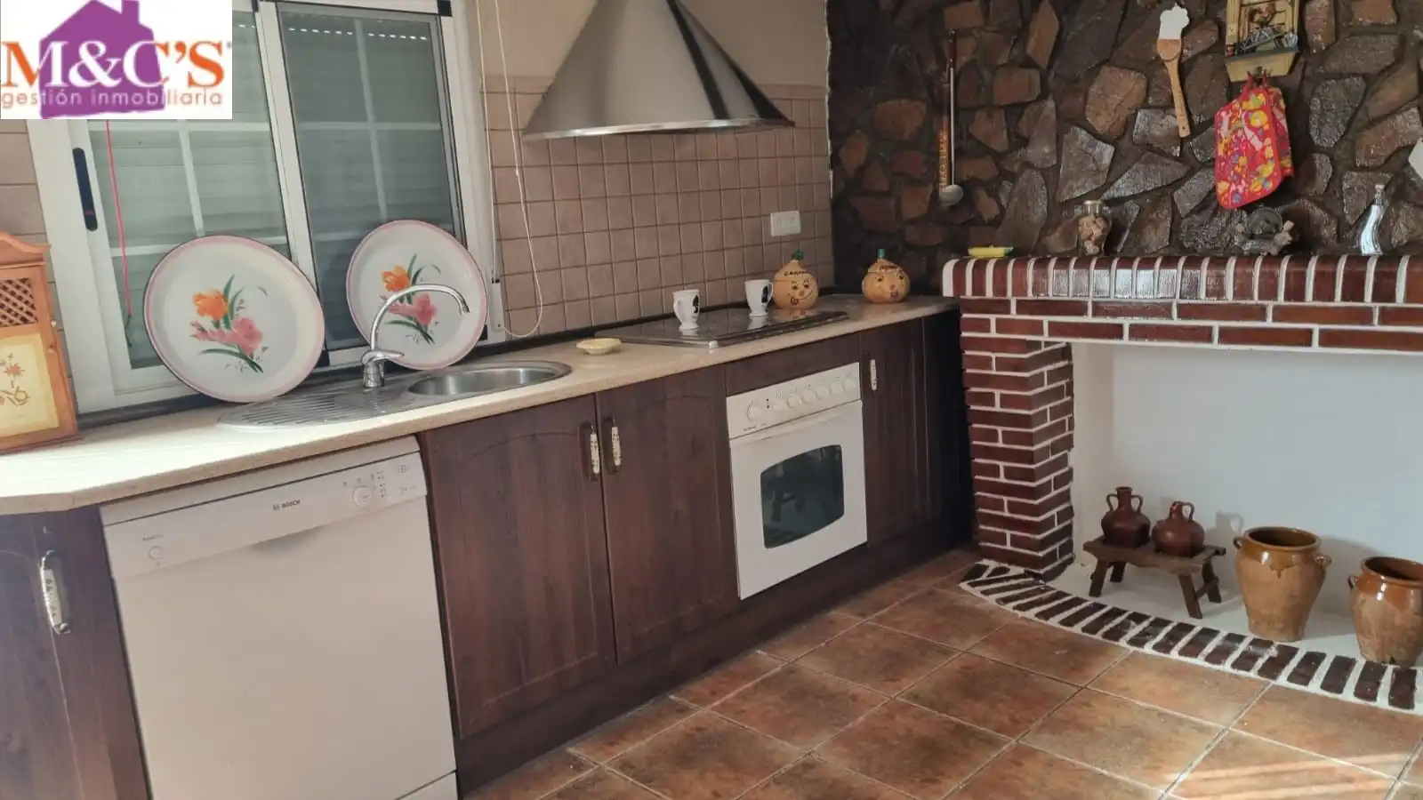 Cuina de Casa o xalet en venda en Cabezarrubias del Puerto amb Aire condicionat, Calefacció i Jardí privat