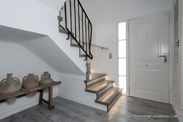 Houses for sale in Empuriabrava  with Air Conditioner, Heating and Private garden