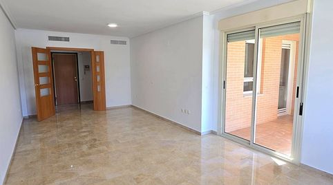 Foto 4 de Piso de alquiler en Sant Llorenç - Zona Alfahuir, Valencia Capital