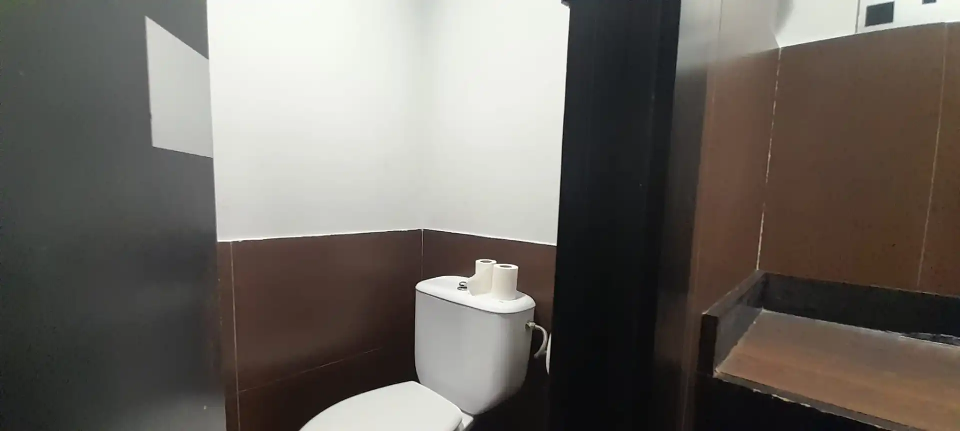 Baño de Local en venta en Bilbao  con Aire acondicionado, Calefacción y Amueblado