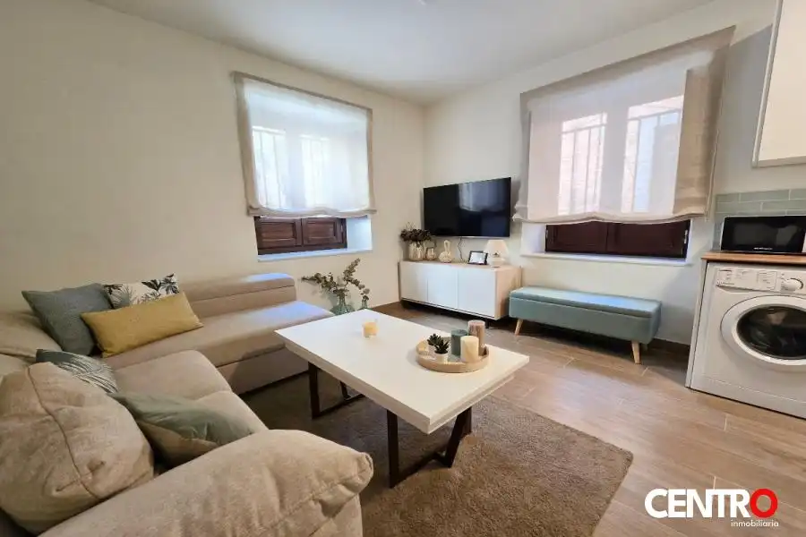 Sala d'estar de Apartament de lloguer en Granada amb Aire condicionat