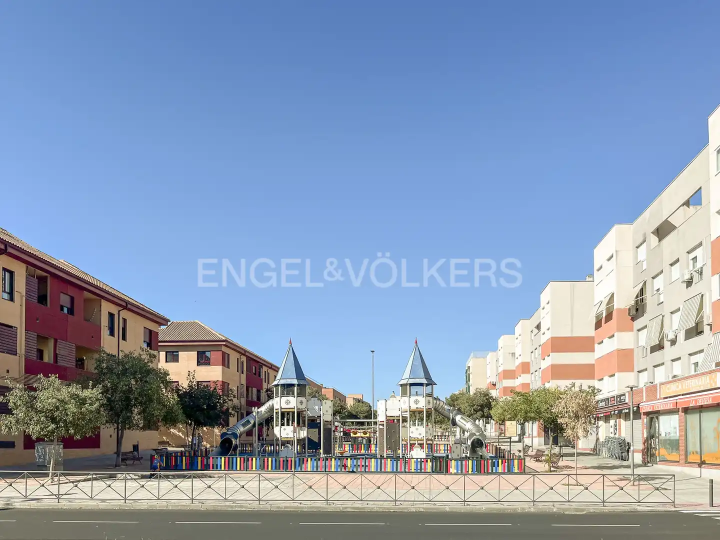 Exterior view of Study for rent in San Sebastián de los Reyes  with Air Conditioner, Heating and Parquet flooring