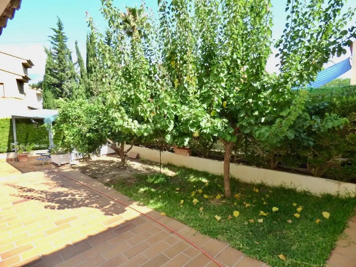 Casa aparellada amb piscina en venda a Rincón de Loix, imagen 43
