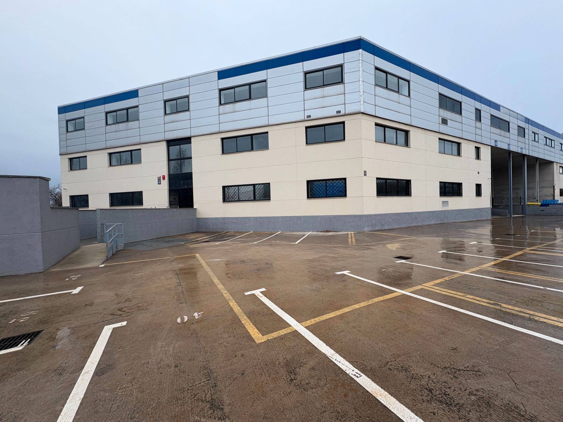 Nau industrial de lloguer a Carrer 114, Eixample Sud - La Barceloneta