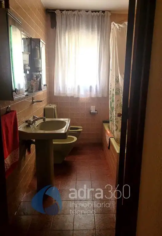 Bany de Casa o xalet en venda en Arnedillo amb Calefacció, Jardí privat i Terrassa