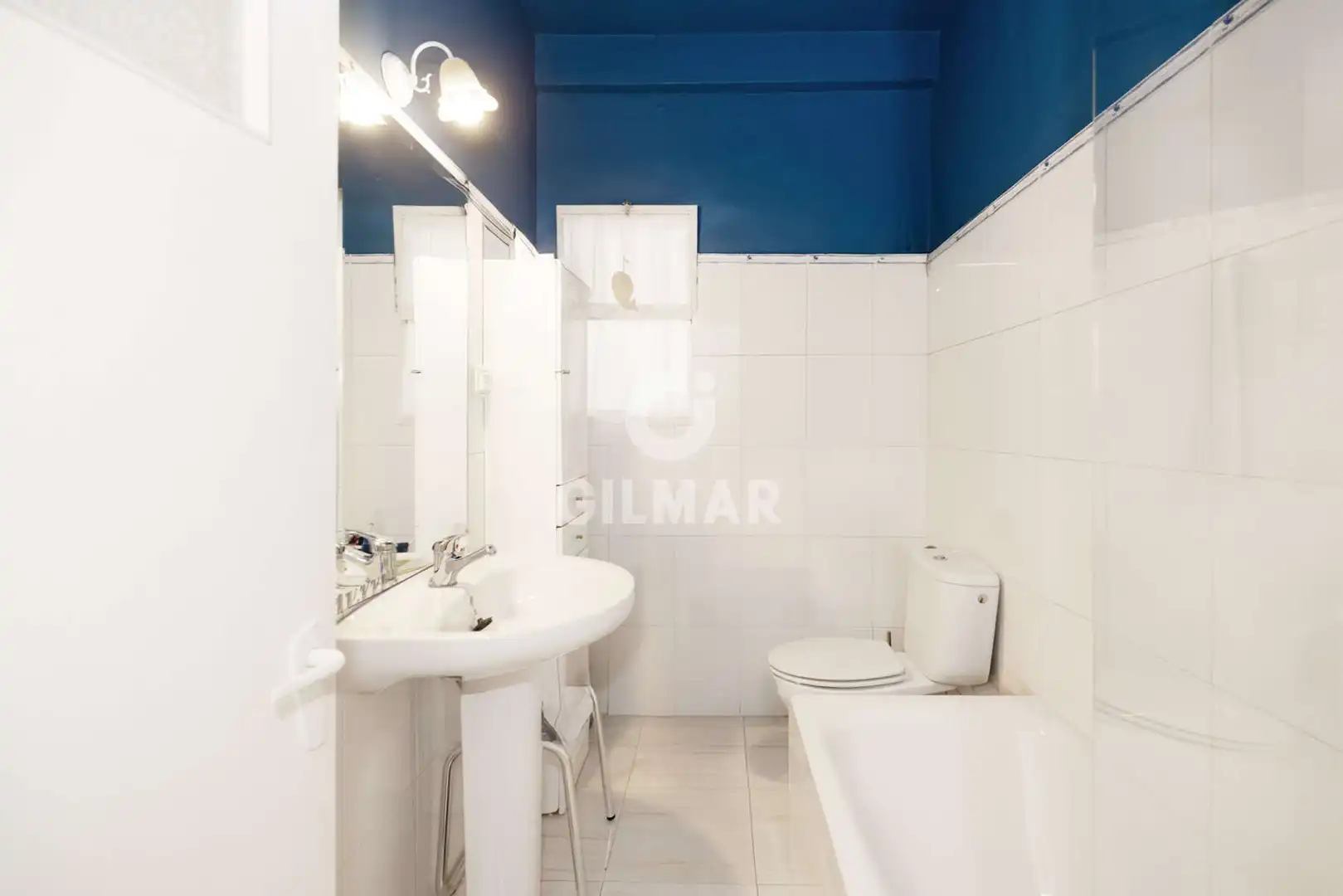Bathroom of Flat for sale in Sevilla