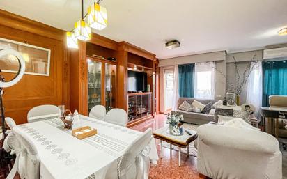 Sala d'estar de Pis en venda en  Valencia Capital amb Aire condicionat i Balcó