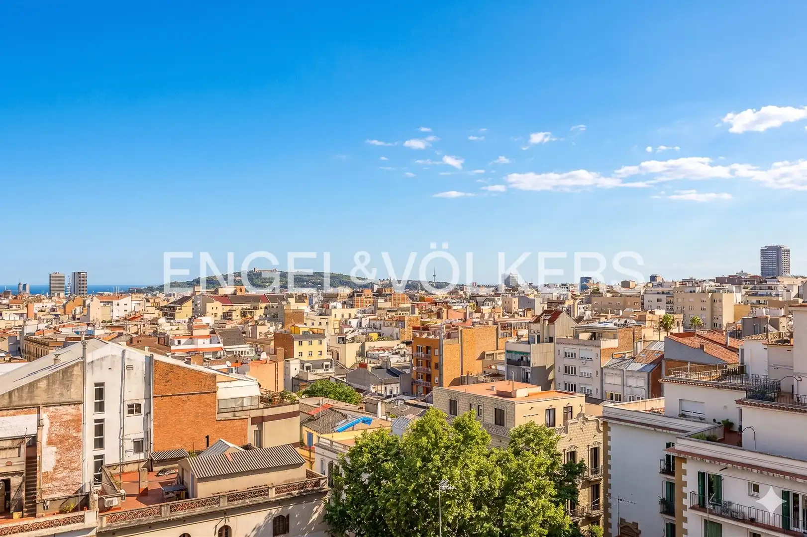 Außenansicht von Dachboden zum Verkauf in Barcelona mit Klimaanlage, Heizung und Parkett