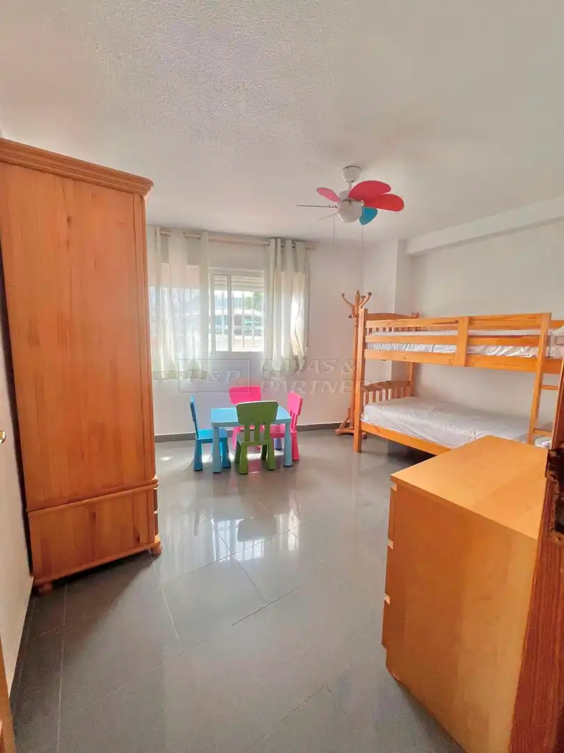 Habitación de Planta baja en venta en Torrevieja con Aire acondicionado, Terraza y Trastero