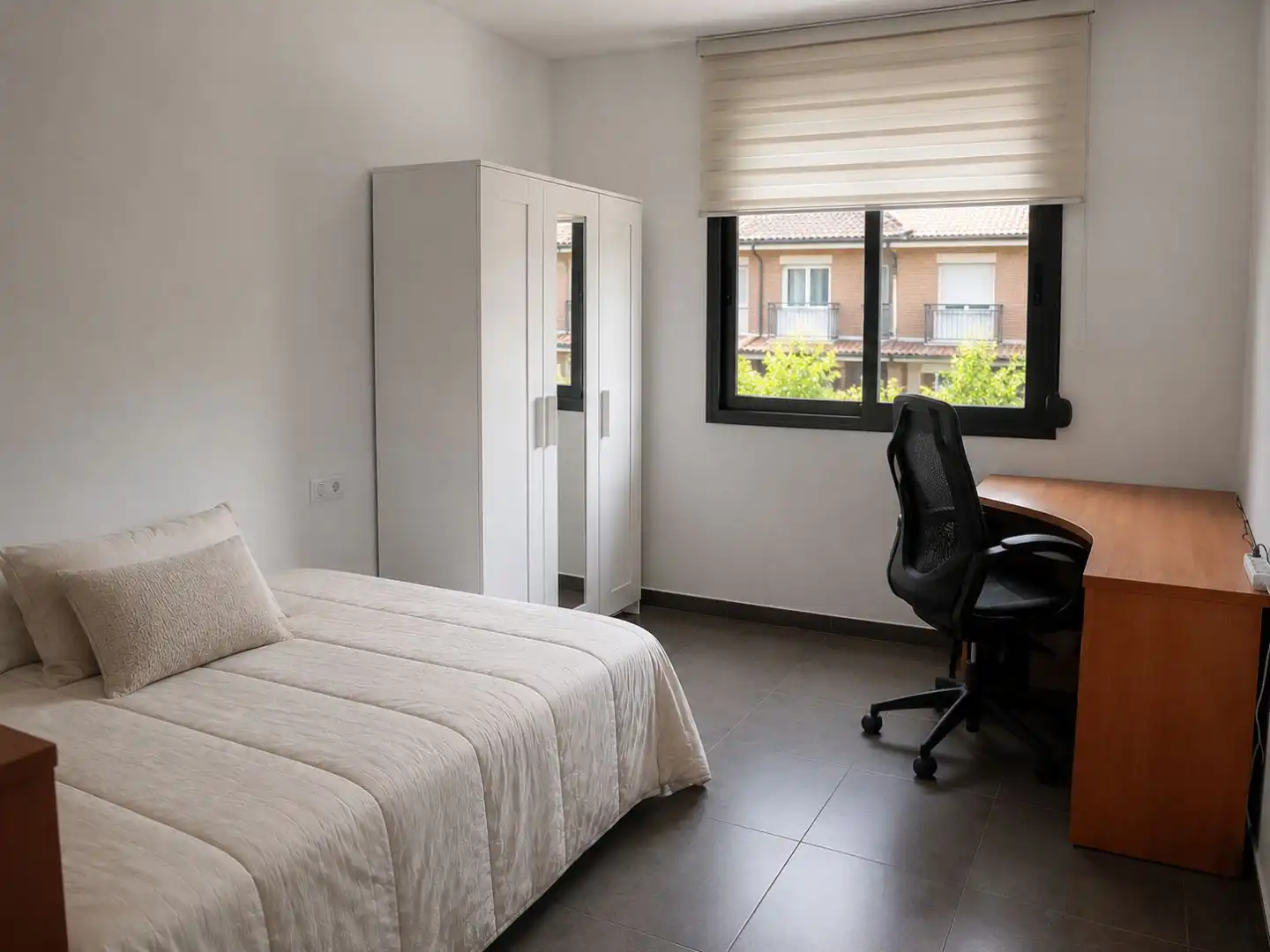 Terraced house for sale in Carrer del Camp de Túria 1, imagen 5