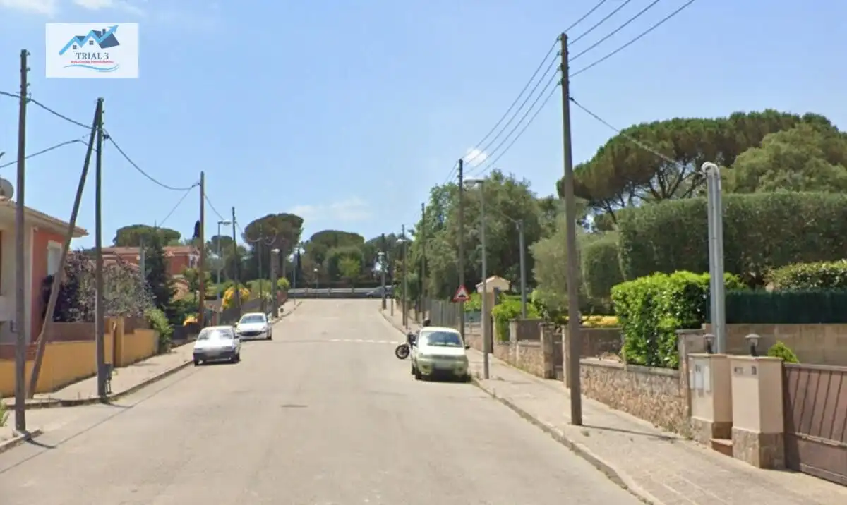 Maison avec piscine à vendre à Calle DEL BOSC (UR MONT-REI)