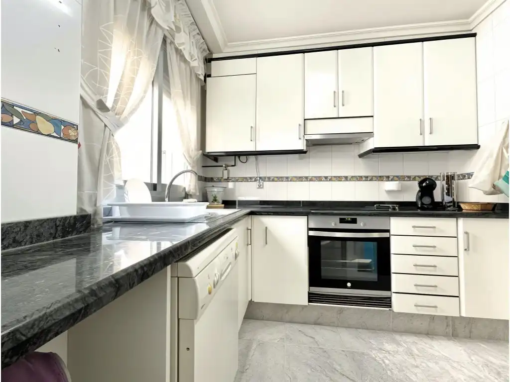 Cocina de Piso en venta en Benicasim / Benicàssim