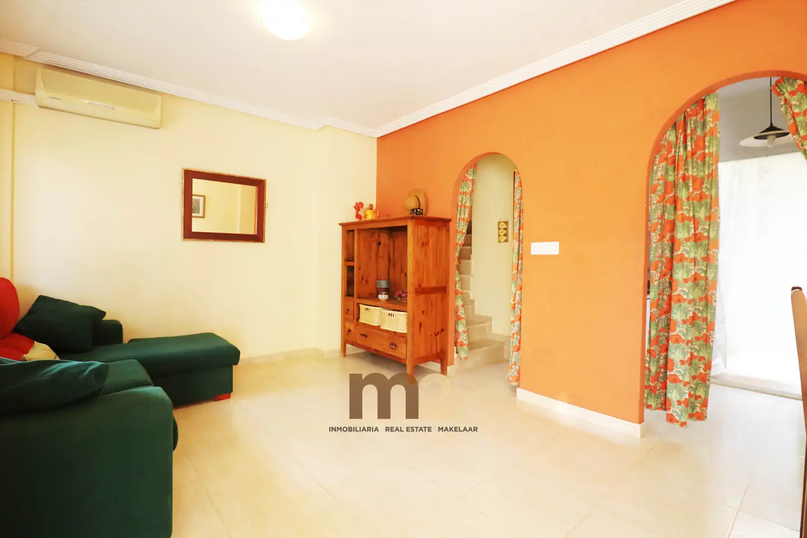 Sala de estar de Casa o chalet en venta en Guardamar del Segura con Aire acondicionado, Calefacción y Jardín privado