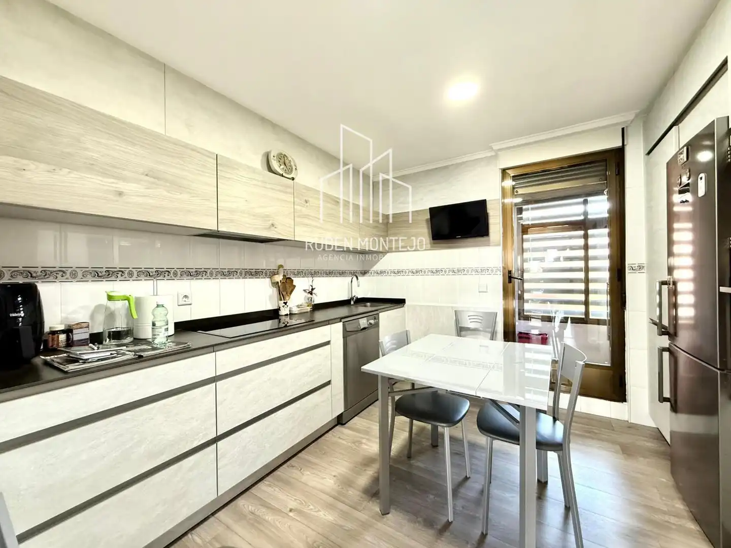 Kitchen of Flat for sale in Salamanca  with Heating, Terrace and Storage room