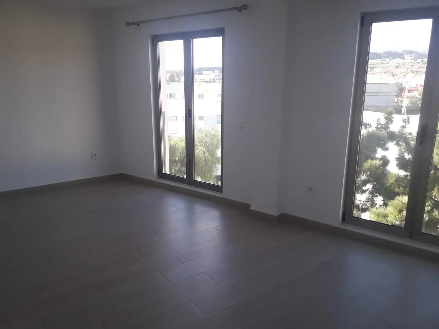 Schlafzimmer von Wohnung zur Miete in San Cristóbal de la Laguna mit Ofen und Waschmaschine
