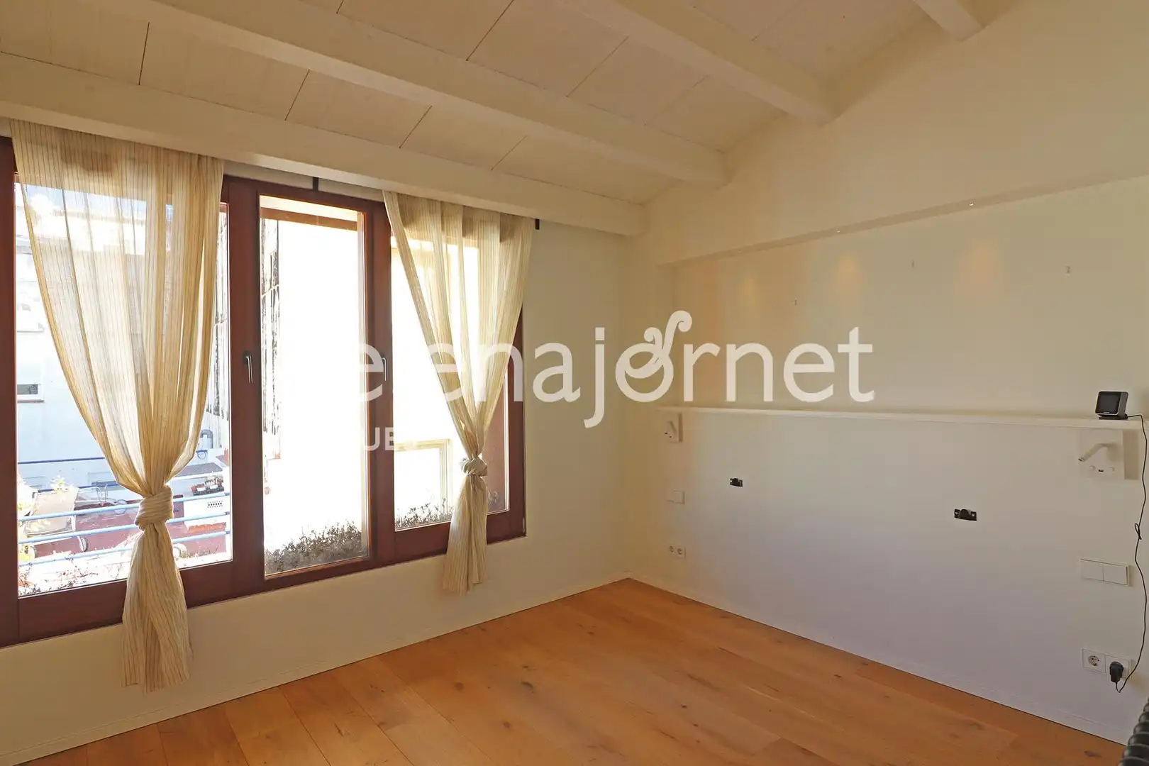Sala d'estar de Finca rústica en venda en Palamós amb Calefacció, Balcó i Alarma