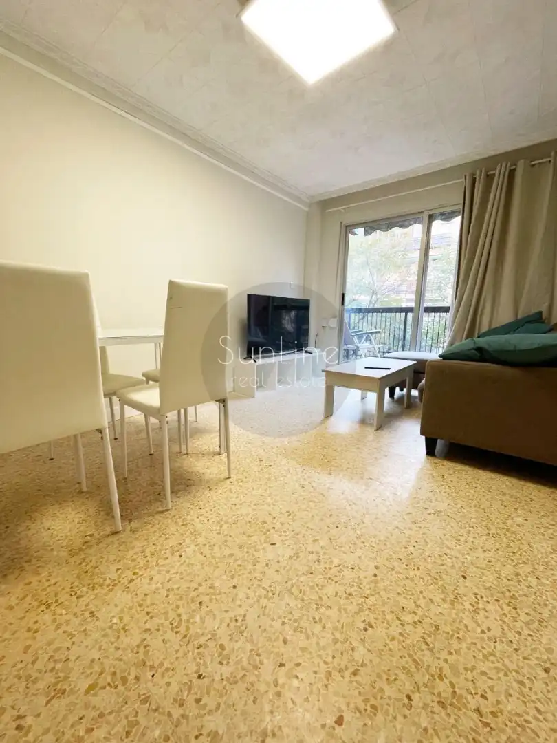 Außenansicht von Wohnung zum Verkauf in Valencia mit Klimaanlage, Möbliert und Balkon