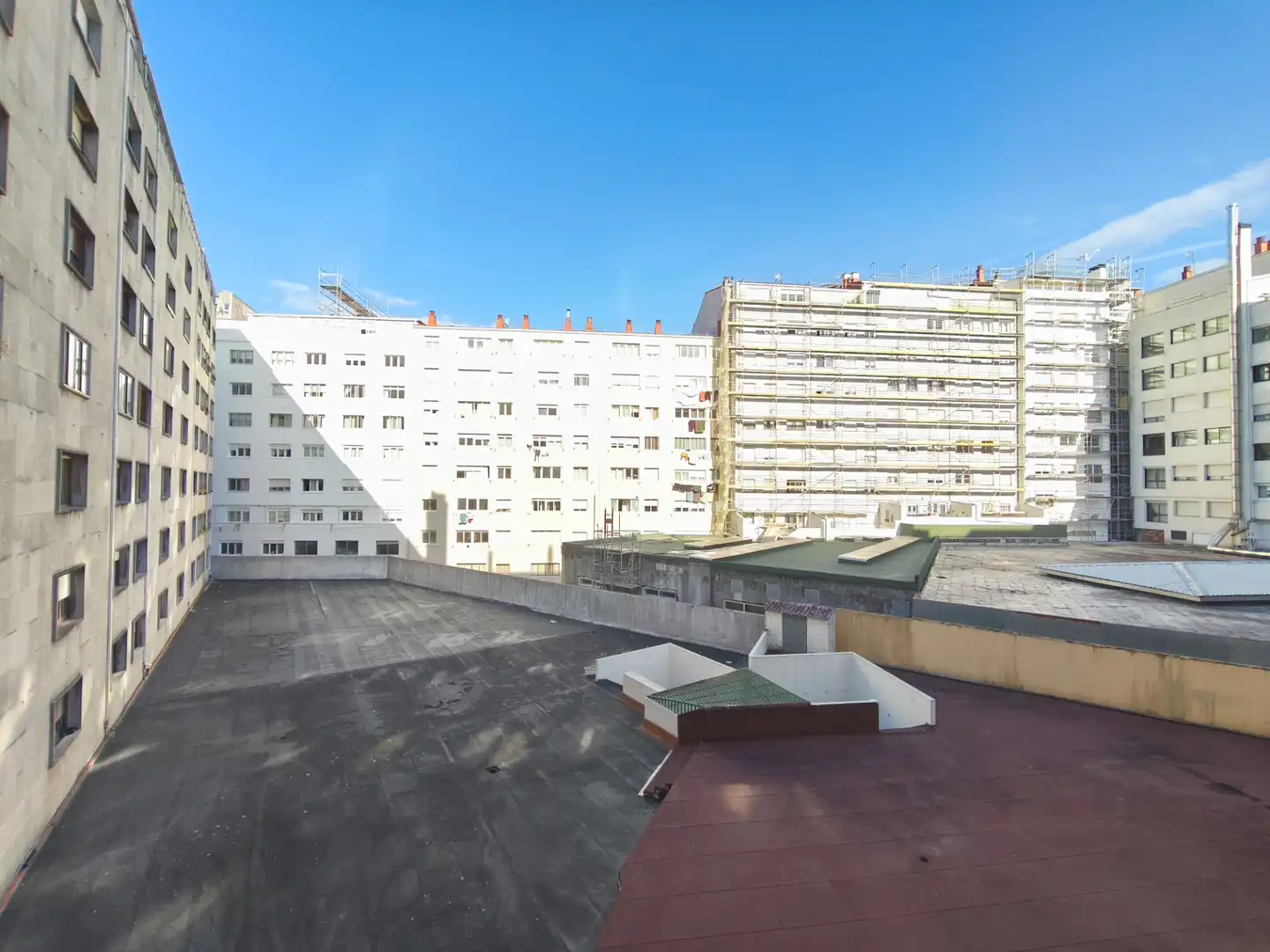 Piso con ascensor en venta en Rúa de Frei Rosendo Salvado, imagen 15