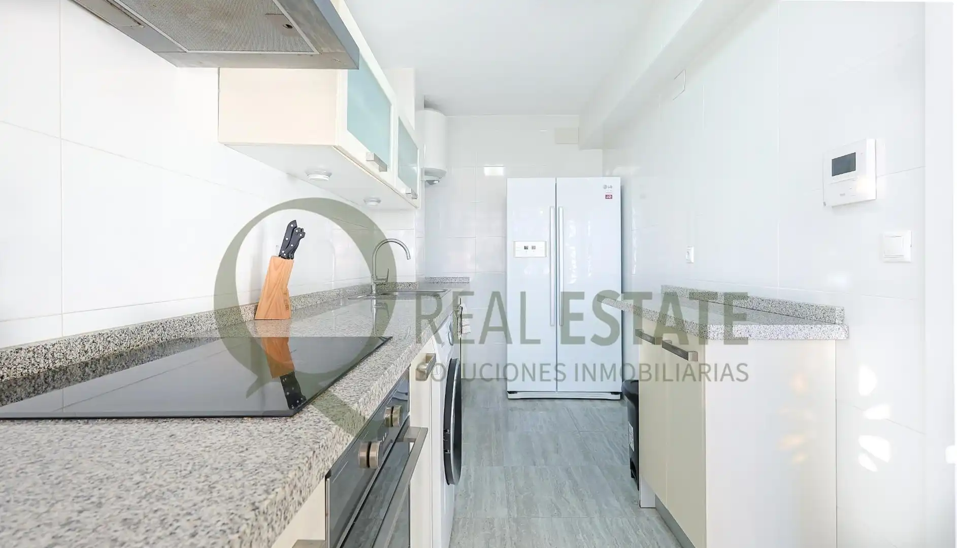 Küche von Wohnung zum Verkauf in Alicante / Alacant mit Heizung, Privatgarten und Terrasse