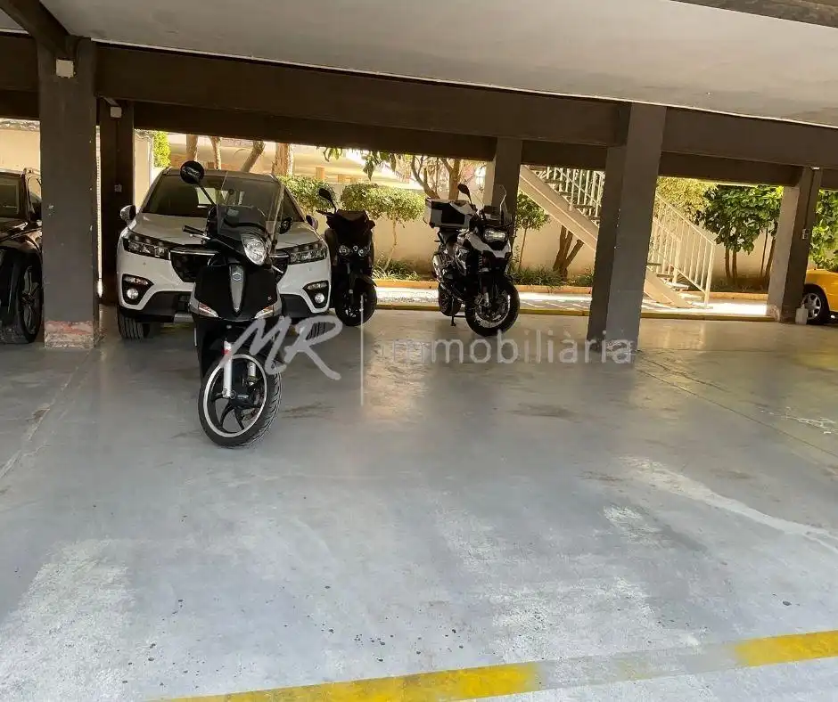 Aparcament de Àtic en venda en Gavà amb Aire condicionat, Calefacció i Jardí privat