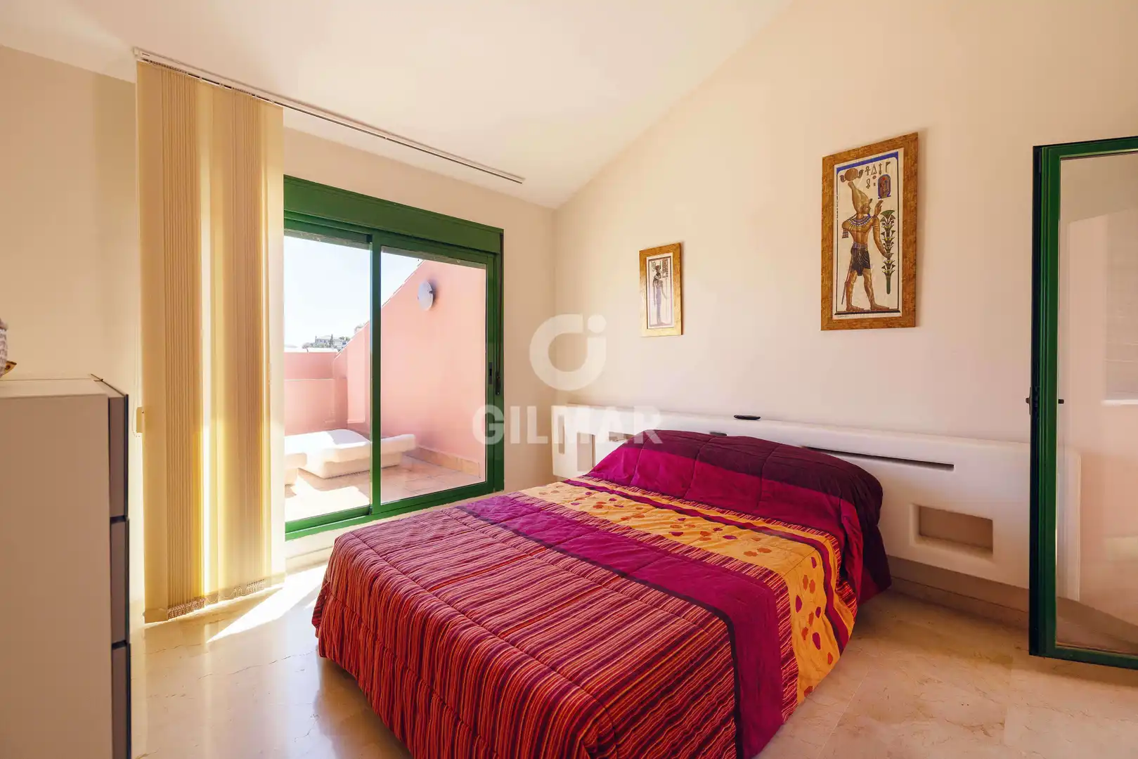Habitación de Dúplex en venta en Fuengirola con Calefacción, Trastero y Piscina