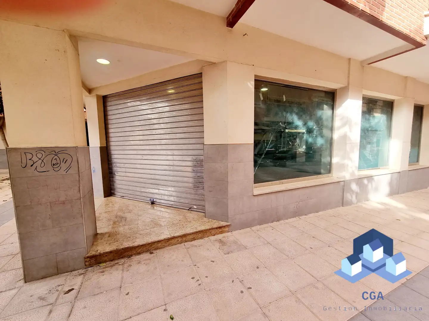 Local de lloguer en Lorca amb Aire condicionat