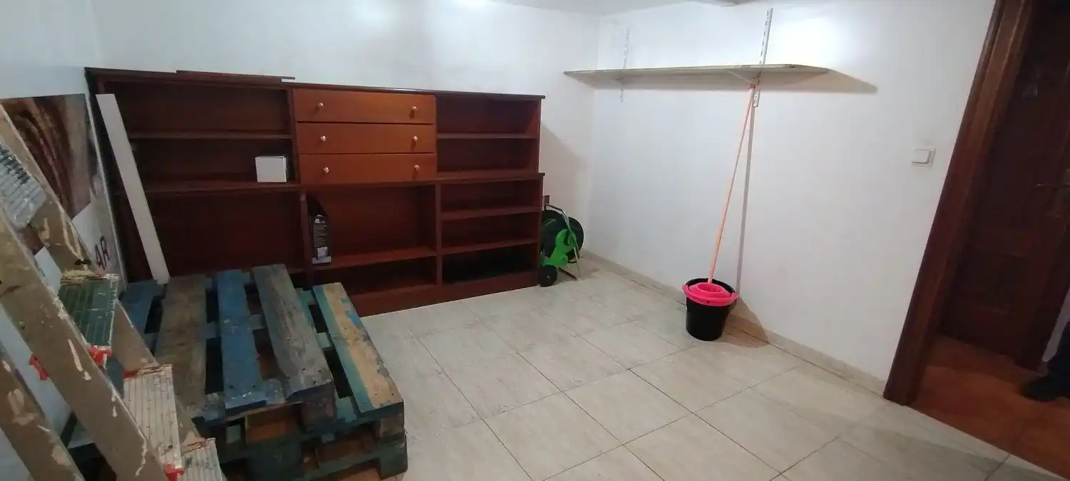 Local comercial en venta en Calle Torrente Ballester, imagen 48