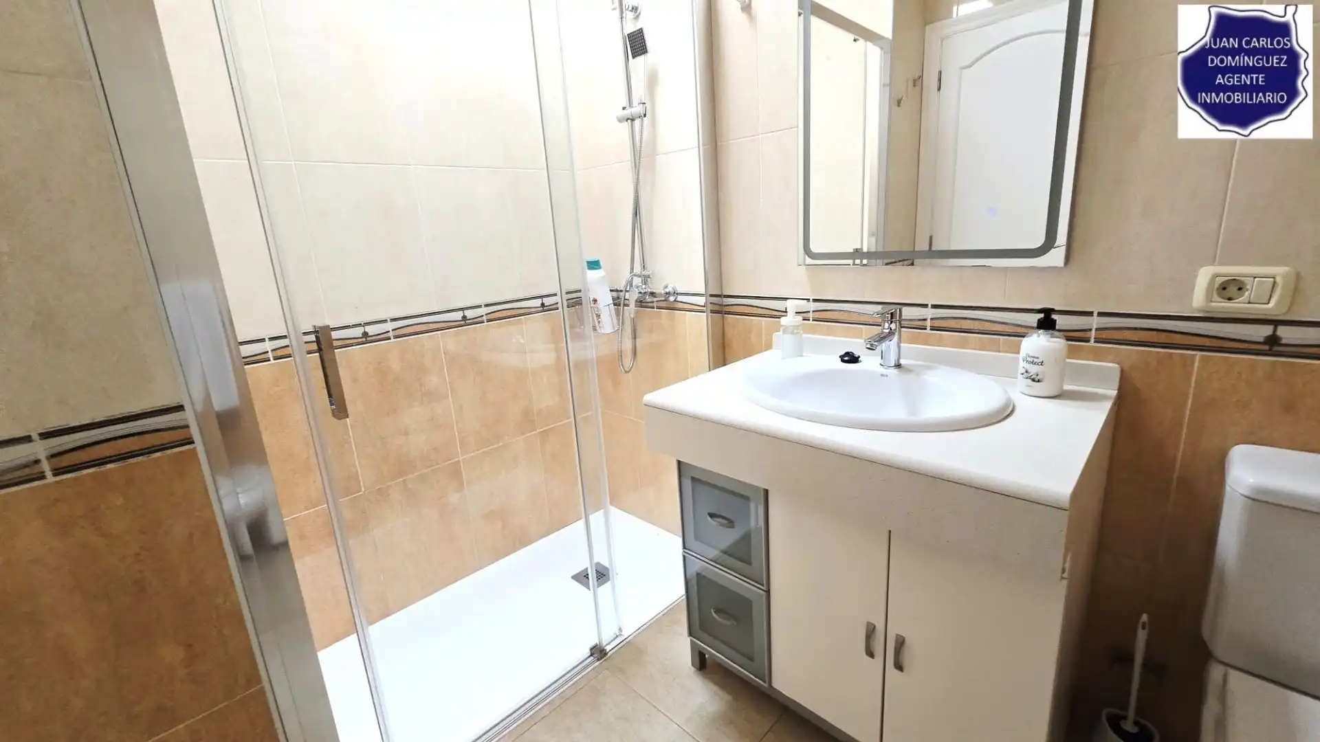 Bany de Casa o xalet de lloguer en San Bartolomé de Tirajana amb Aire condicionat, Jardí privat i Terrassa