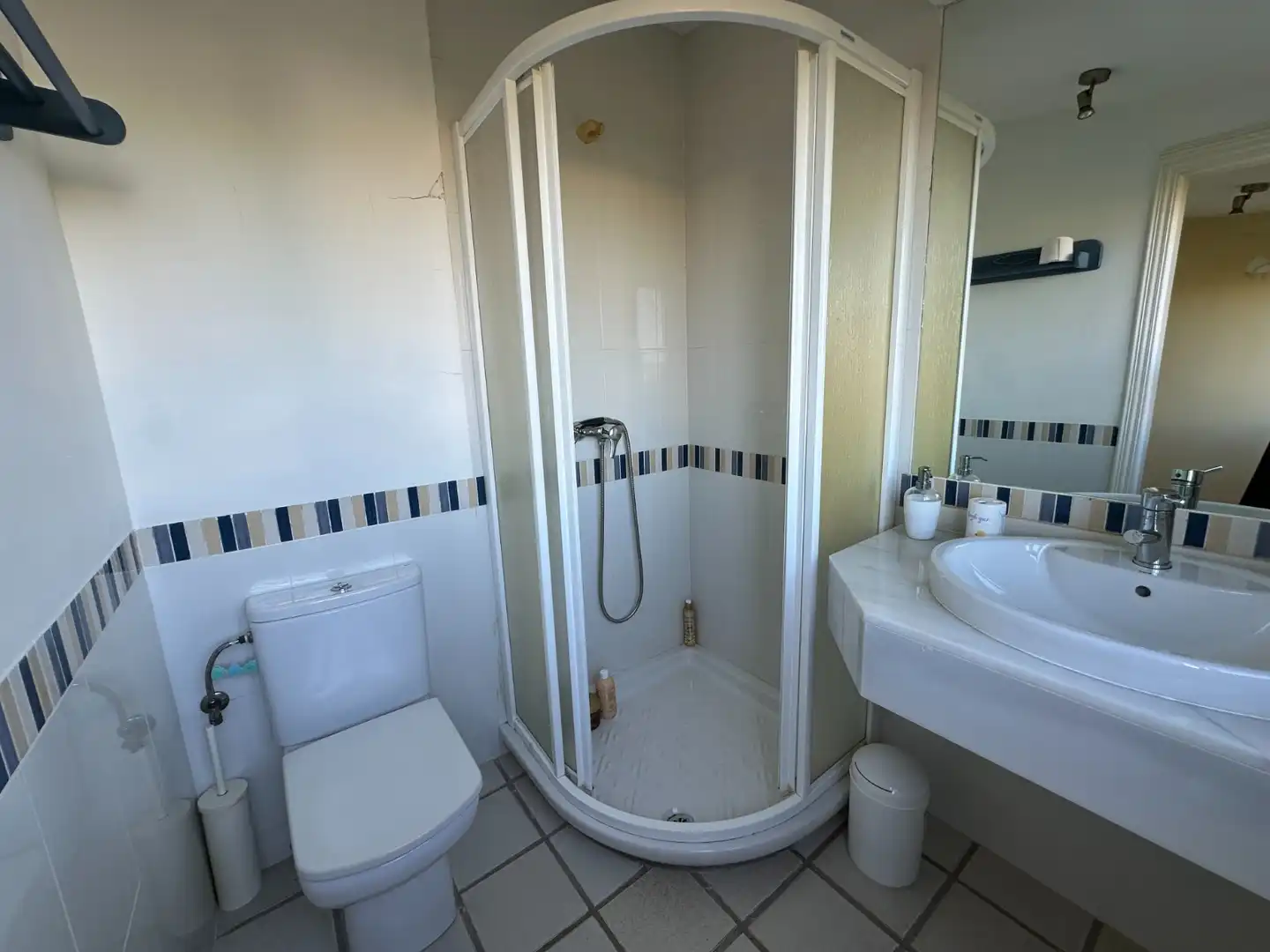 Badezimmer von Einfamilien-Reihenhaus zum Verkauf in Orihuela mit Terrasse, Abstellraum und Schwimmbad