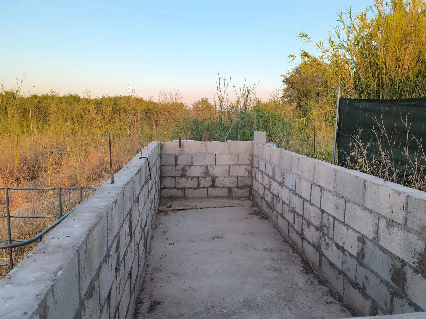 Finca rústica en venda en Zaragoza amb Jardí privat, Traster i Moblat