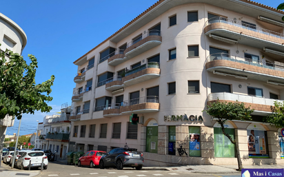 Exterior view of Duplex for sale in L'Escala  with Air Conditioner, Terrace and Balcony